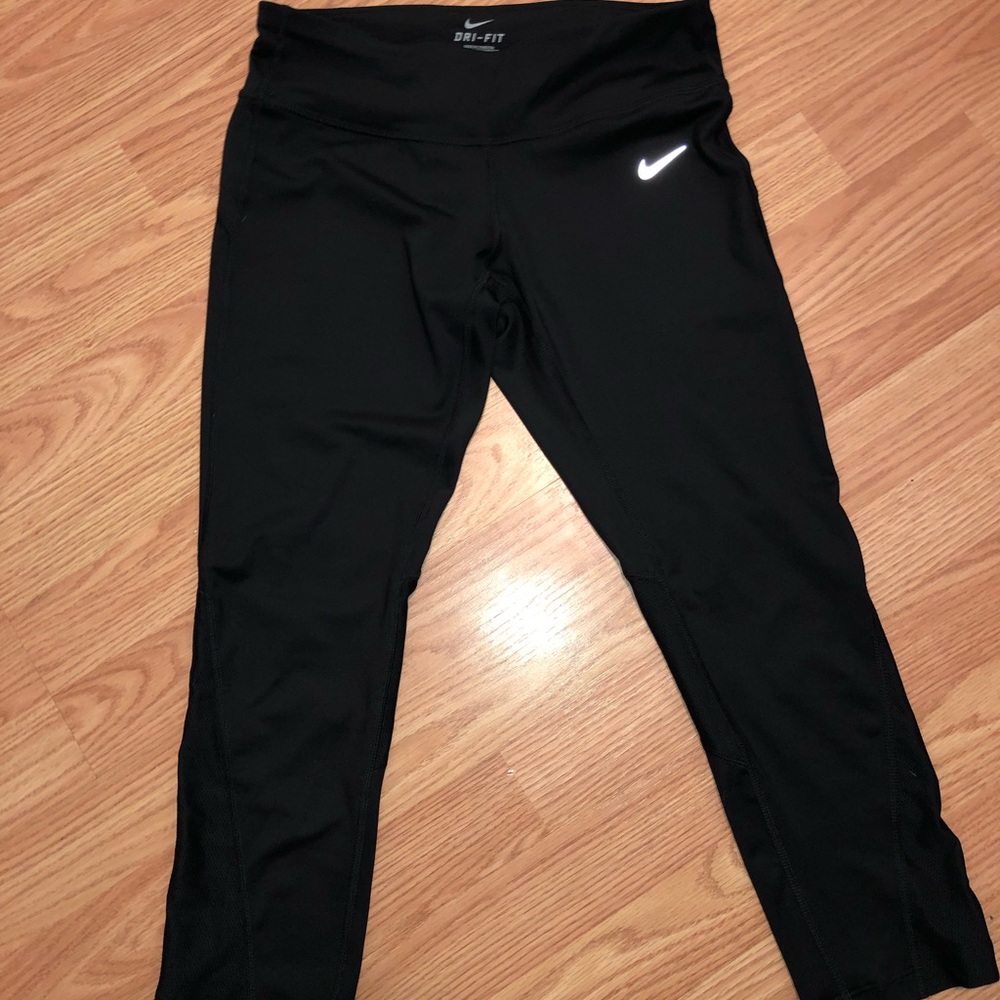 Small Black Nike Capri Running Leggings